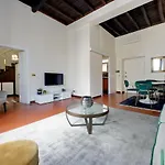Leonina4 Cozy Apartmán *